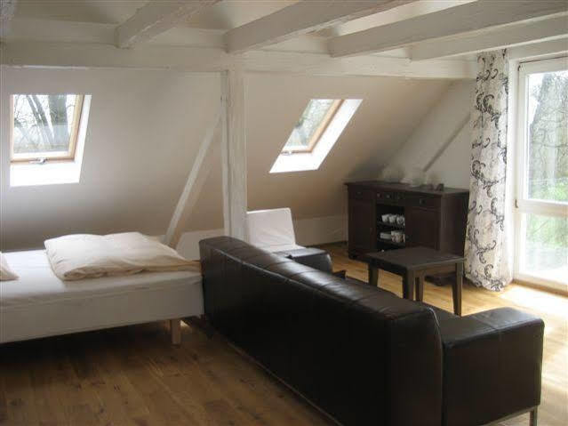 Waldhotel Ziegelstadel Stadtbergen Esterno foto